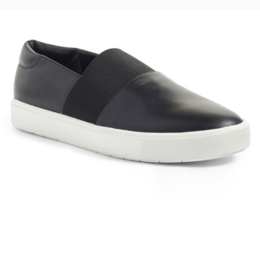 Vince Corbin black leather slip on sneaker size 7
